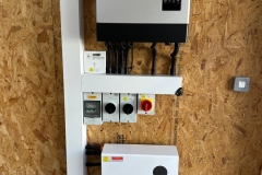 H-finished-battery-inverter